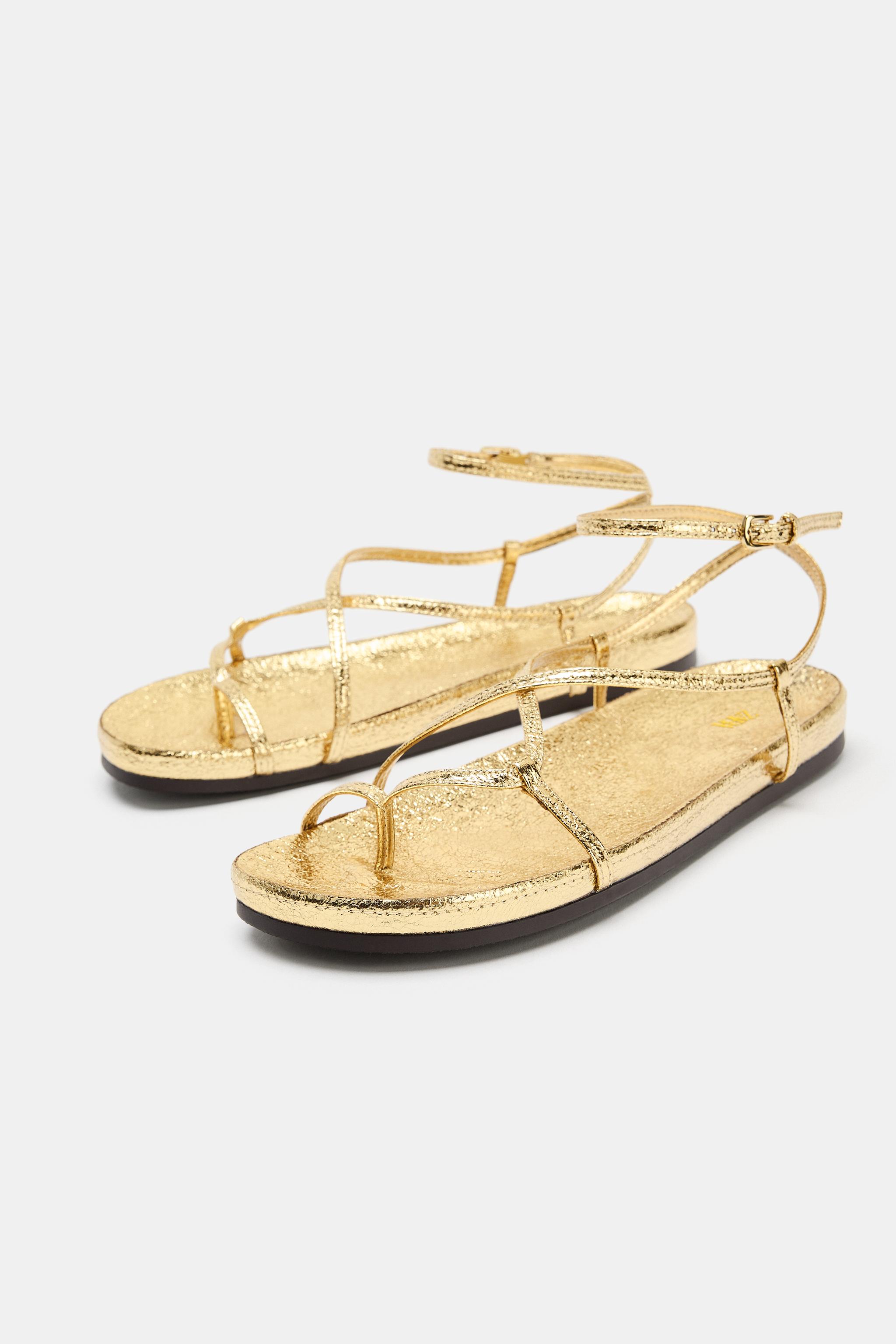 METALLIC EFFECT FLAT SANDALS
